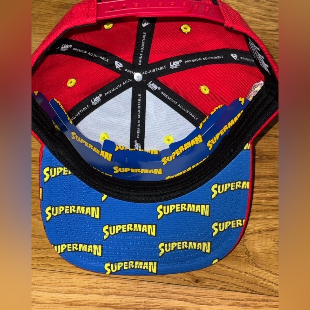 Youth New DC Superman hat​​​​​ - Picture 5 of 5